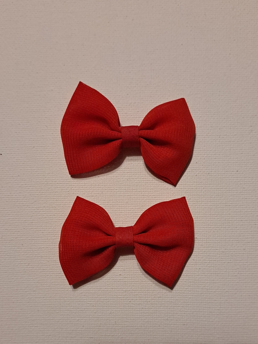 4/$15 🌻 Bundle Of 2 Red Fabric Bow Hair Clips for Kids